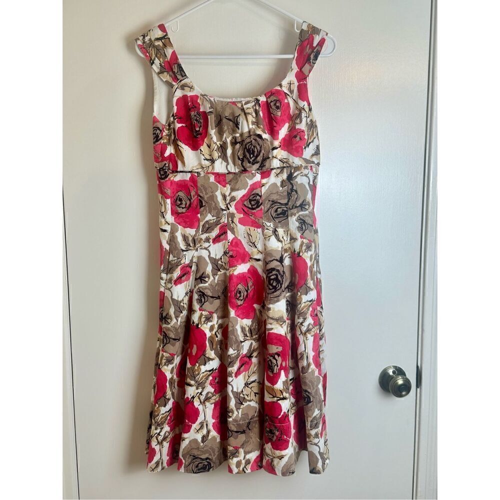 Maggy London sleeveless fit and flare dress size 6
